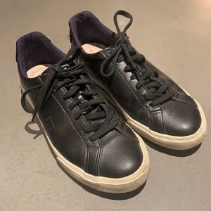 Veja Esplar Black with white sole